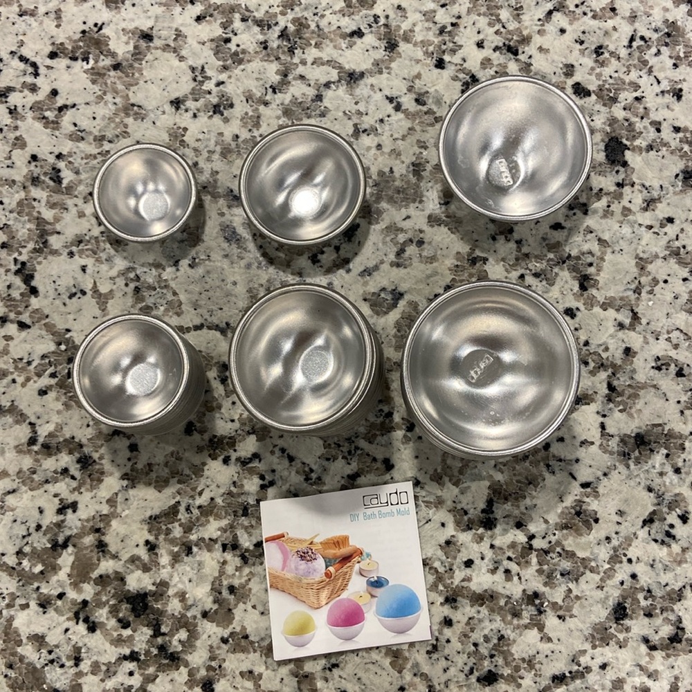 DIY Bath Bomb Molds